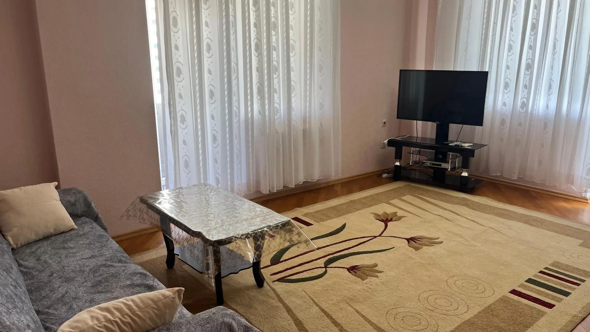 New Modern Apartment With Stunning Sea Views,Near Nizami Street باكو